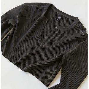 UO bdg corey notched thermal cropped top dark grey